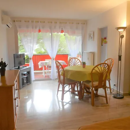 3 Rivieres - Balcon Des Mimosas A9 Apartment *